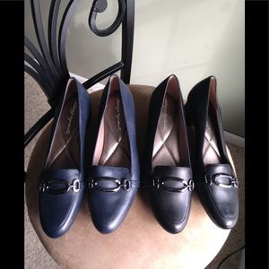 LOT OF TWO PAIR! Easy Spirit black/navy loafers